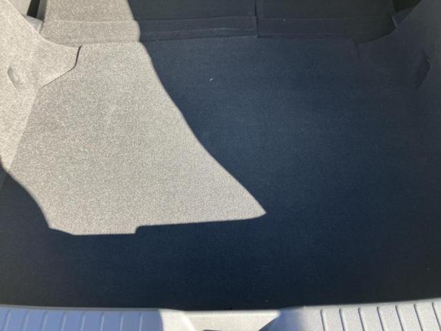 MAZDA3ファストバック X Lパッケージ 保証書/純正 SDナビ/シート フルレザー/ヘッドランプ LED/ETC/フルセグTV/アルミホイール 純正 18インチ/キーレスエントリー/オートエアコン/ワンオーナー/取扱説明書 革シート(26枚目)