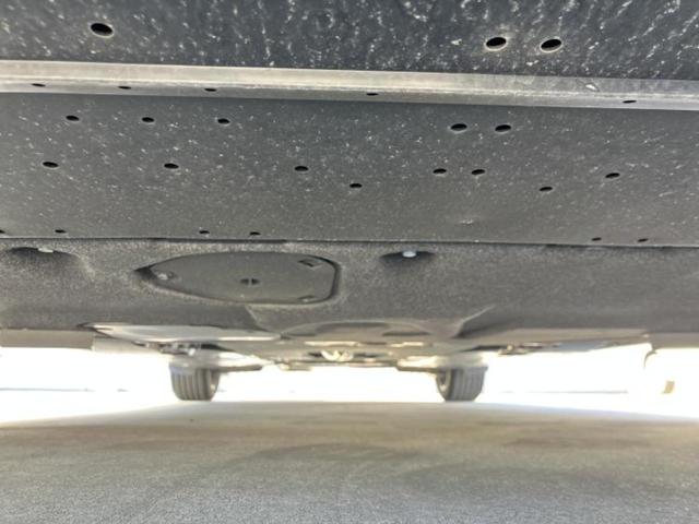 MAZDA3ファストバック X Lパッケージ 保証書/純正 SDナビ/シート フルレザー/ヘッドランプ LED/ETC/フルセグTV/アルミホイール 純正 18インチ/キーレスエントリー/オートエアコン/ワンオーナー/取扱説明書 革シート(50枚目)