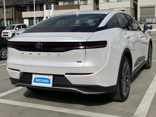 クラウンクロスオーバー ４ＷＤ　Ｇアドバンスドレザーパッケージ　新品タイヤ／保証書／純正　ＳＤナビ／デジタルインナーミラー／衝突安全装置／シートヒーター／全方位モニター／車線逸脱防止支援システム／シート　合皮／ヘッドランプ　ＬＥＤ／ＥＴＣ／ＥＢＤ付ＡＢＳ　４ＷＤ（3枚目）