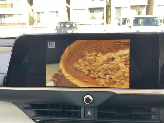 クラウンクロスオーバー ４ＷＤ　Ｇアドバンスドレザーパッケージ　新品タイヤ／保証書／純正　ＳＤナビ／デジタルインナーミラー／衝突安全装置／シートヒーター／全方位モニター／車線逸脱防止支援システム／シート　合皮／ヘッドランプ　ＬＥＤ／ＥＴＣ／ＥＢＤ付ＡＢＳ　４ＷＤ（13枚目）