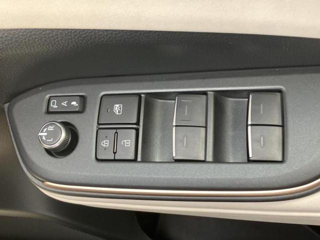 クラウンクロスオーバー ４ＷＤ　Ｇアドバンスドレザーパッケージ　新品タイヤ／保証書／純正　ＳＤナビ／デジタルインナーミラー／衝突安全装置／シートヒーター／全方位モニター／車線逸脱防止支援システム／シート　合皮／ヘッドランプ　ＬＥＤ／ＥＴＣ／ＥＢＤ付ＡＢＳ　４ＷＤ（27枚目）