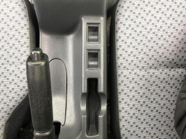 キャリイトラック KC 新品タイヤ/保証書/ドライブレコーダー 社外/エアバッグ 運転席/衝突安全ボディ/マニュアルエアコン/取扱説明書/ユーザー買取車/アクセサリーソケット/ヘッドライトレベライザー/三方開/ラジオ(20枚目)