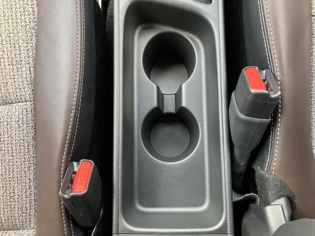 ヤリスクロス ハイブリッドZ 新品タイヤ/保証書/ディスプレイオーディオ+ナビ8インチ/トヨタセーフティセンス/シートヒーター 前席/パノラミックビューモニター/車線逸脱防止支援システム/シート ハーフレザー 衝突被害軽減システム(40枚目)