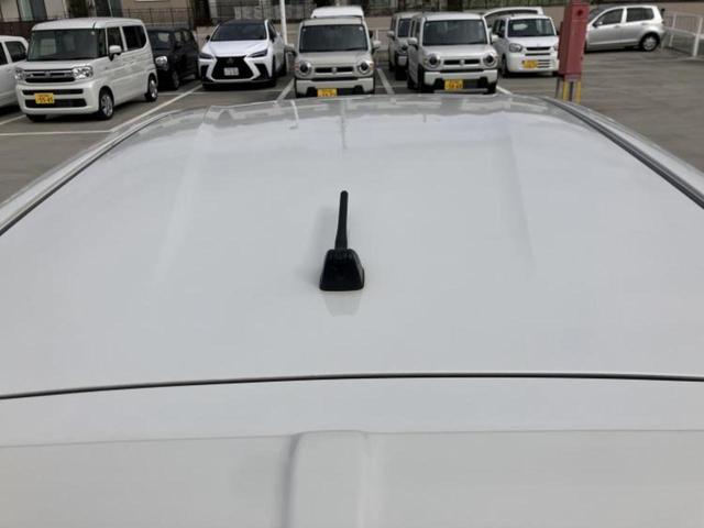 ノート ｅパワーＸ　新品タイヤ／純正エアロ／純正　ＳＤナビ／インテリジェントルームミラー／衝突安全装置／車線逸脱防止支援システム／ヘッドランプ　ＬＥＤ／ＥＴＣ／ＥＢＤ付ＡＢＳ／横滑り防止装置／アイドリングストップ（51枚目）