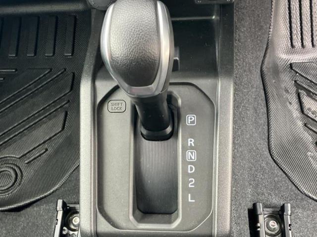ジムニー ４ＷＤ　ＸＣ　保証書／ディスプレイオーディオ／シートヒーター／車線逸脱防止支援システム／ヘッドランプ　ＬＥＤ／ＥＴＣ／ＡＢＳ／横滑り防止装置／エアバッグ　運転席／エアバッグ　助手席／エアバッグ　サイド　４ＷＤ（15枚目）