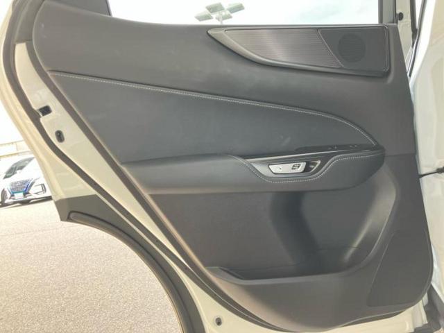 ＮＸ ＮＸ３５０ｈ　Ｆスポーツ　保証書／ディスプレイオーディオ＋ナビ１４インチ／デジタルインナーミラー／プリクラッシュセーフティ／エアーシート　前席／パノラミックビューモニター／車線逸脱防止支援システム／シート　フルレザー　革シート（23枚目）