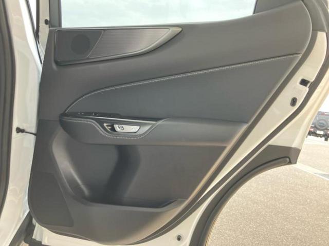 ＮＸ ＮＸ３５０ｈ　Ｆスポーツ　保証書／ディスプレイオーディオ＋ナビ１４インチ／デジタルインナーミラー／プリクラッシュセーフティ／エアーシート　前席／パノラミックビューモニター／車線逸脱防止支援システム／シート　フルレザー　革シート（24枚目）