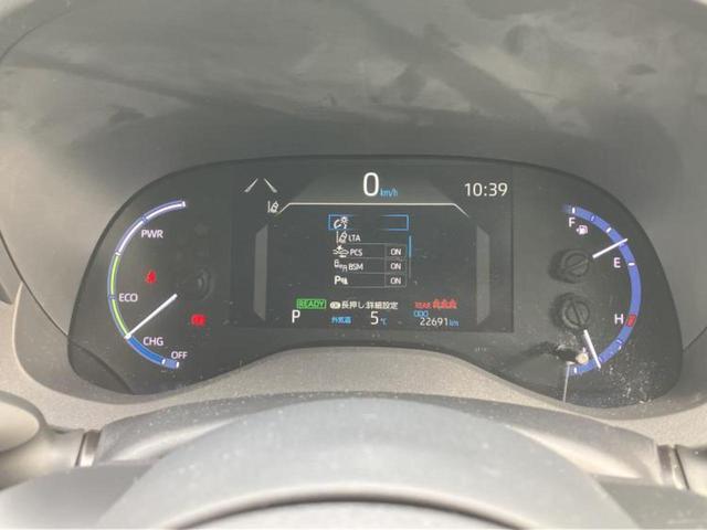 ヤリスクロス ハイブリッドＺ　新品タイヤ／保証書／ディスプレイオーディオ＋ナビ８インチ／トヨタセーフティセンス／シートヒーター　前席／パノラミックビューモニター／車線逸脱防止支援システム／シート　ハーフレザー　衝突被害軽減システム（12枚目）