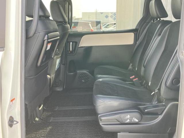 ノア ハイブリッドSiダブルバイビー 新品タイヤ/保証書/純正 10インチ SDナビ/衝突安全装置/両側電動スライドドア/シートヒーター 前席/車線逸脱防止支援システム/シート ハーフレザー/ドライブレコーダー 前後 衝突被害軽減システム(8枚目)