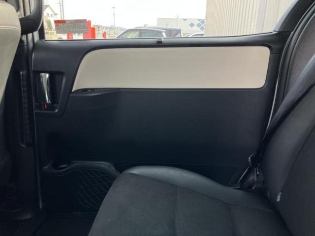 ノア ハイブリッドSiダブルバイビー 新品タイヤ/保証書/純正 10インチ SDナビ/衝突安全装置/両側電動スライドドア/シートヒーター 前席/車線逸脱防止支援システム/シート ハーフレザー/ドライブレコーダー 前後 衝突被害軽減システム(23枚目)