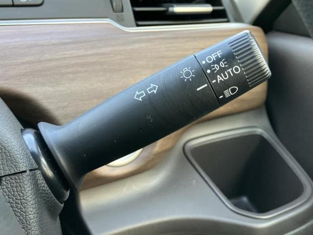 フリード G 保証書/純正 SDナビ/両側電動スライドドア/ヘッドランプ LED/ETC/EBD付ABS/横滑り防止装置/アイドリングストップ/フルセグTV/エアバッグ 運転席/エアバッグ 助手席 盗難防止装置(15枚目)