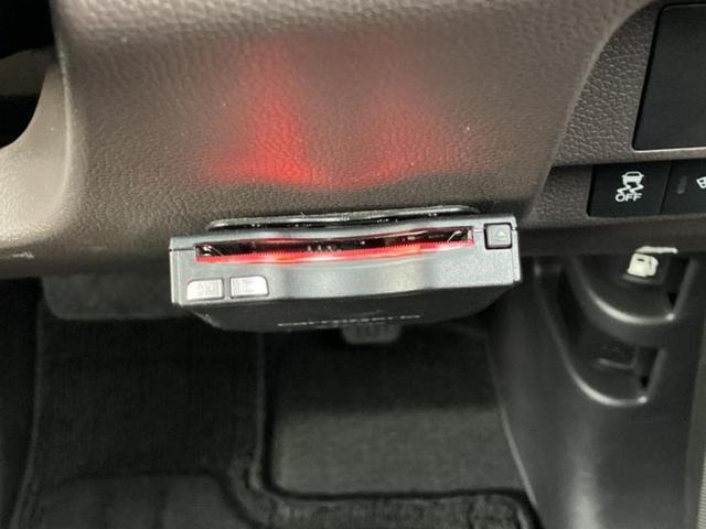 フリード G 保証書/純正 SDナビ/両側電動スライドドア/ヘッドランプ LED/ETC/EBD付ABS/横滑り防止装置/アイドリングストップ/フルセグTV/エアバッグ 運転席/エアバッグ 助手席 盗難防止装置(18枚目)