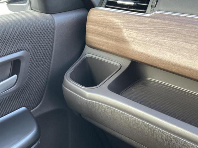 フリード G 保証書/純正 SDナビ/両側電動スライドドア/ヘッドランプ LED/ETC/EBD付ABS/横滑り防止装置/アイドリングストップ/フルセグTV/エアバッグ 運転席/エアバッグ 助手席 盗難防止装置(40枚目)