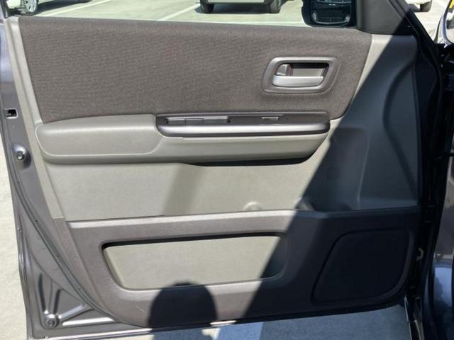 フリード Ｇホンダセンシング　保証書／社外　ＳＤナビ／衝突安全装置／両側電動スライドドア／車線逸脱防止支援システム／ヘッドランプ　ＬＥＤ／ＥＴＣ／ＥＢＤ付ＡＢＳ／横滑り防止装置／アイドリングストップ／フルセグＴＶ　ワンオーナー（24枚目）