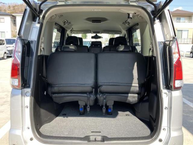 セレナ ハイウェイスターＶセレクション　純正　９インチ　ＳＤナビ／衝突安全装置／両側電動スライドドア／車線逸脱防止支援システム／ヘッドランプ　ＬＥＤ／ＥＴＣ／ＥＢＤ付ＡＢＳ／横滑り防止装置／アイドリングストップ／フルセグＴＶ　レーンアシスト（20枚目）