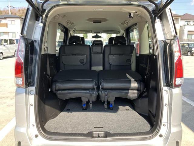 セレナ ハイウェイスターＶセレクション　純正　９インチ　ＳＤナビ／衝突安全装置／両側電動スライドドア／車線逸脱防止支援システム／ヘッドランプ　ＬＥＤ／ＥＴＣ／ＥＢＤ付ＡＢＳ／横滑り防止装置／アイドリングストップ／フルセグＴＶ　レーンアシスト（21枚目）