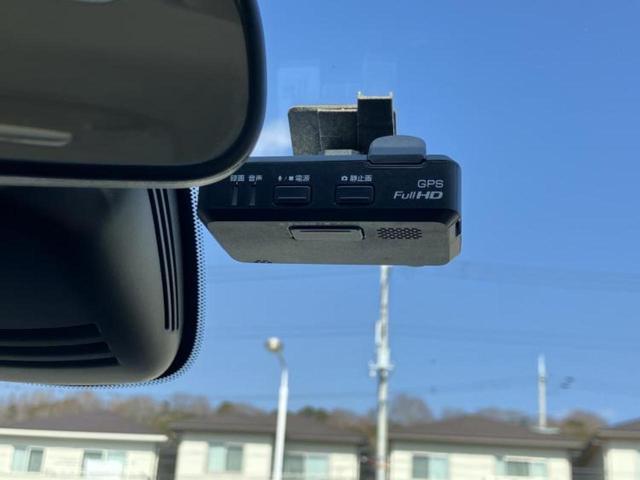 セレナ ハイウェイスターＶセレクション　純正　９インチ　ＳＤナビ／衝突安全装置／両側電動スライドドア／車線逸脱防止支援システム／ヘッドランプ　ＬＥＤ／ＥＴＣ／ＥＢＤ付ＡＢＳ／横滑り防止装置／アイドリングストップ／フルセグＴＶ　レーンアシスト（48枚目）