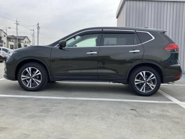 エクストレイル ２０Ｘ　新品タイヤ／保証書／純正　９インチ　ＳＤナビ／インテリジェントルームミラー／ヘッドランプ　ＬＥＤ／ＥＴＣ／ＥＢＤ付ＡＢＳ／横滑り防止装置／アイドリングストップ／フルセグＴＶ／エアバッグ　運転席（2枚目）