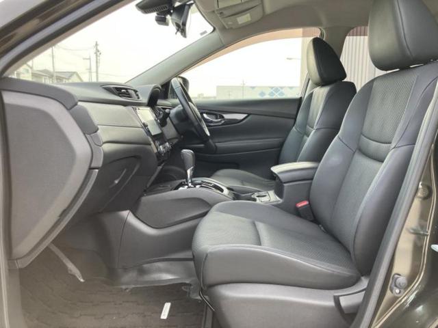 エクストレイル ２０Ｘ　新品タイヤ／保証書／純正　９インチ　ＳＤナビ／インテリジェントルームミラー／ヘッドランプ　ＬＥＤ／ＥＴＣ／ＥＢＤ付ＡＢＳ／横滑り防止装置／アイドリングストップ／フルセグＴＶ／エアバッグ　運転席（7枚目）