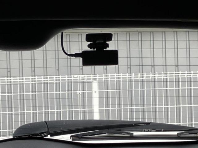 ハリアー ４ＷＤ　Ｇレザーパッケージ　保証書／ディスプレイオーディオ＋ナビ８インチ／デジタルインナーミラー／衝突安全装置／シートヒーター／車線逸脱防止支援システム／シート　合皮／電動バックドア／ヘッドランプ　ＬＥＤ／ＥＴＣ　バックカメラ（44枚目）