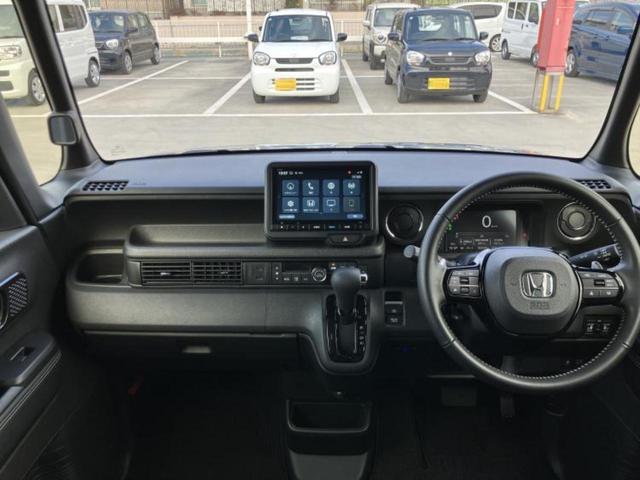 N-BOXカスタム ターボコーディネートスタイル2トーン 新品タイヤ/保証書/純正 8インチ メモリーナビ/ホンダセンシング/両側電動スライドドア/シートヒーター 前席/車線逸脱防止支援システム/ヘッドランプ LED/USBジャック ターボ バックカメラ(6枚目)