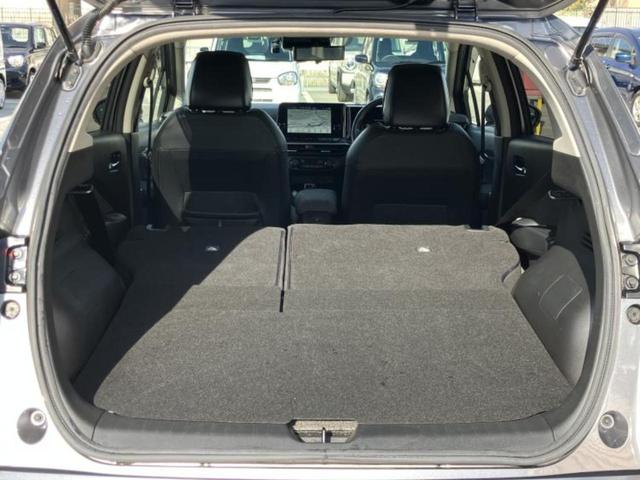 オーラ ４ＷＤ　Ｇ　ＦＯＵＲレザーエディション　ＢＯＳＥ／保証書／純正　９インチ　ＳＤナビ／インテリジェントルームミラー／衝突安全装置／シートヒーター／全方位モニター／車線逸脱防止支援システム／シート　フルレザー／ヘッドランプ　ＬＥＤ／ＥＴＣ（20枚目）