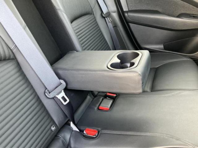 オーラ ４ＷＤ　Ｇ　ＦＯＵＲレザーエディション　ＢＯＳＥ／保証書／純正　９インチ　ＳＤナビ／インテリジェントルームミラー／衝突安全装置／シートヒーター／全方位モニター／車線逸脱防止支援システム／シート　フルレザー／ヘッドランプ　ＬＥＤ／ＥＴＣ（35枚目）