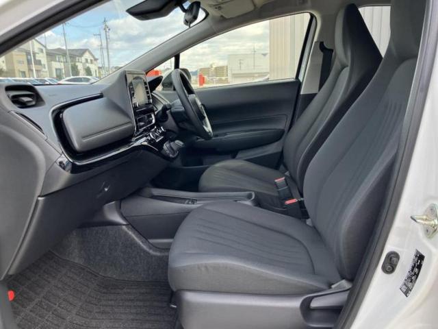 アクア Ｘ　新品タイヤ／保証書／ディスプレイオーディオ／衝突安全装置／車線逸脱防止支援システム／ヘッドランプ　ＬＥＤ／ＥＢＤ付ＡＢＳ／横滑り防止装置／アイドリングストップ／クルーズコントロール　ＬＥＤヘッドランプ（7枚目）