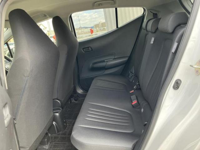 アクア Ｘ　新品タイヤ／保証書／ディスプレイオーディオ／衝突安全装置／車線逸脱防止支援システム／ヘッドランプ　ＬＥＤ／ＥＢＤ付ＡＢＳ／横滑り防止装置／アイドリングストップ／クルーズコントロール　ＬＥＤヘッドランプ（8枚目）