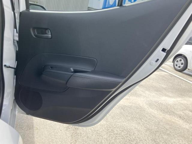 アクア Ｘ　新品タイヤ／保証書／ディスプレイオーディオ／衝突安全装置／車線逸脱防止支援システム／ヘッドランプ　ＬＥＤ／ＥＢＤ付ＡＢＳ／横滑り防止装置／アイドリングストップ／クルーズコントロール　ＬＥＤヘッドランプ（22枚目）