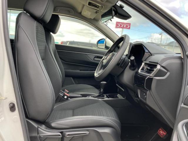 ＷＲ－Ｖ Ｚ　保証書／純正　９インチ　ＳＤナビ／車線逸脱防止支援システム／シート　ハーフレザー／ヘッドランプ　ＬＥＤ／ＥＴＣ／ＥＢＤ付ＡＢＳ／横滑り防止装置／クルーズコントロール／フルセグＴＶ／ルーフレール（4枚目）