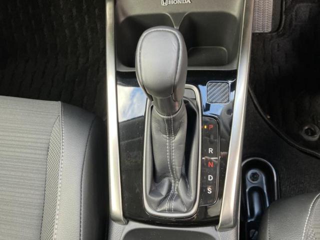 ＷＲ－Ｖ Ｚ　保証書／純正　９インチ　ＳＤナビ／車線逸脱防止支援システム／シート　ハーフレザー／ヘッドランプ　ＬＥＤ／ＥＴＣ／ＥＢＤ付ＡＢＳ／横滑り防止装置／クルーズコントロール／フルセグＴＶ／ルーフレール（17枚目）