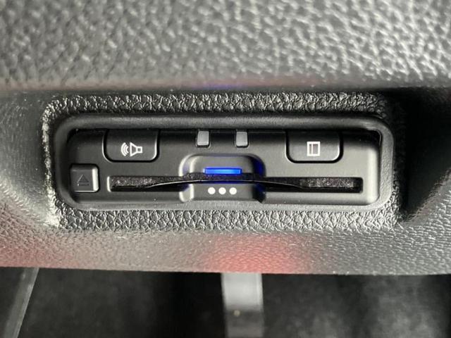 ＷＲ－Ｖ Ｚ　保証書／純正　９インチ　ＳＤナビ／車線逸脱防止支援システム／シート　ハーフレザー／ヘッドランプ　ＬＥＤ／ＥＴＣ／ＥＢＤ付ＡＢＳ／横滑り防止装置／クルーズコントロール／フルセグＴＶ／ルーフレール（18枚目）