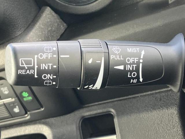 N-BOXカスタム ヒョウジュン 保証書/純正 8インチ SDナビ/電動スライドドア/シートヒーター/車線逸脱防止支援システム/ヘッドランプ LED/ETC/EBD付ABS/横滑り防止装置/アイドリングストップ LEDヘッドランプ(16枚目)