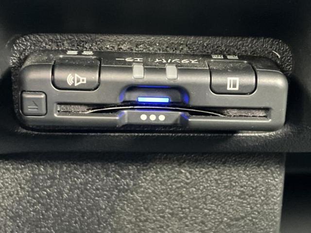 N-BOXカスタム ヒョウジュン 保証書/純正 8インチ SDナビ/電動スライドドア/シートヒーター/車線逸脱防止支援システム/ヘッドランプ LED/ETC/EBD付ABS/横滑り防止装置/アイドリングストップ LEDヘッドランプ(18枚目)