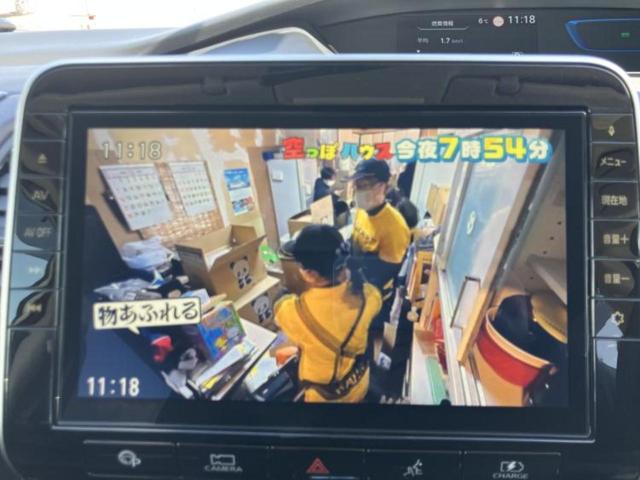 セレナ eパワーハイウェイスターG 保証書/純正 10インチ SDナビ/フリップダウンモニター/インテリジェントルームミラー/衝突安全装置/両側電動スライドドア/車線逸脱防止支援システム/シート 合皮/ヘッドランプ LED/ETC(13枚目)