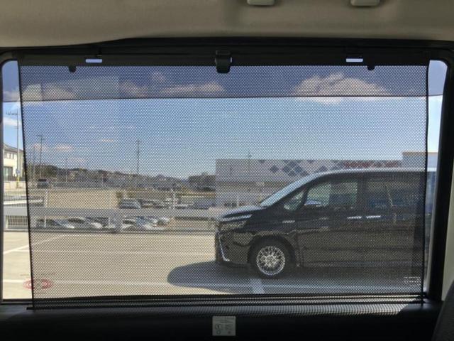 セレナ eパワーハイウェイスターG 保証書/純正 10インチ SDナビ/フリップダウンモニター/インテリジェントルームミラー/衝突安全装置/両側電動スライドドア/車線逸脱防止支援システム/シート 合皮/ヘッドランプ LED/ETC(38枚目)