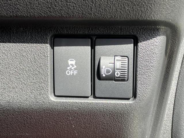 Ｎ－ＢＯＸカスタム ターボコーディネートスタイルモノトーン　新品タイヤ／保証書／純正　９インチ　ＳＤナビ／両側電動スライドドア／シートヒーター／車線逸脱防止支援システム／シート　合皮／ヘッドランプ　ＬＥＤ／ＥＴＣ／ＥＢＤ付ＡＢＳ／横滑り防止装置　ワンオーナー（29枚目）