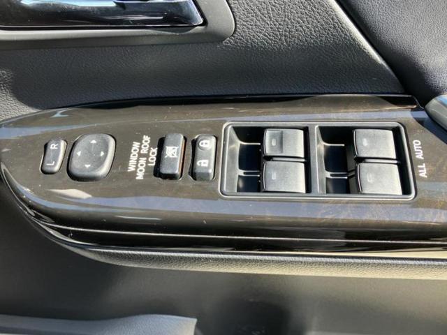 アルファード 240Sタイプゴールド サンルーフ/純正 8インチ SDナビ/両側電動スライドドア/シート ハーフレザー/電動バックドア/ヘッドランプ HID/ETC/EBD付ABS/横滑り防止装置/フルセグTV/エアバッグ 運転席(28枚目)