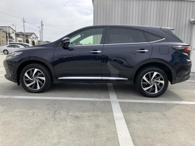 ハリアー プレミアム　保証書／社外　１０インチ　ＳＤナビ／衝突安全装置／車線逸脱防止支援システム／シート　ハーフレザー／電動バックドア／ヘッドランプ　ＬＥＤ／Ｂｌｕｅｔｏｏｔｈ接続／ＥＴＣ／ＥＢＤ付ＡＢＳ　バックカメラ（2枚目）