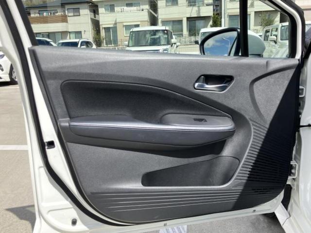 ノート Ｘ　新品タイヤ／保証書／純正　９インチ　ＳＤナビ／衝突安全装置／アラウンドビューモニター／車線逸脱防止支援システム／ドライブレコーダー　純正／ヘッドランプ　ＬＥＤ／Ｂｌｕｅｔｏｏｔｈ接続／ＥＴＣ　ドラレコ（22枚目）