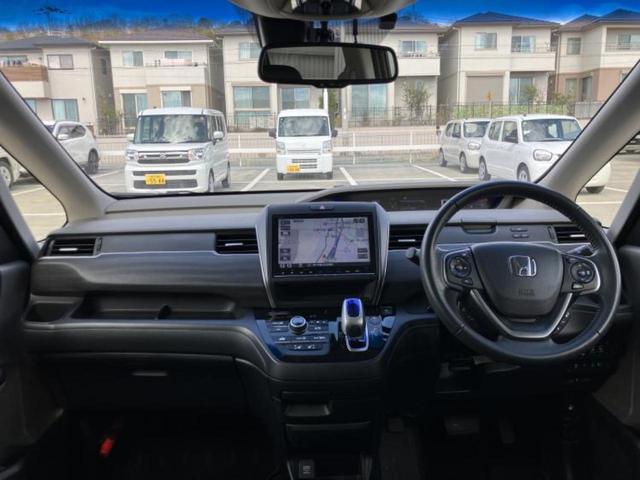 フリード+ハイブリッド ハイブリッドEX 新品タイヤ/保証書/純正 9インチ SDナビ/衝突安全装置/両側電動スライドドア/シートヒーター/車線逸脱防止支援システム/シート ハーフレザー/ヘッドランプ LED/ETC/EBD付ABS(9枚目)