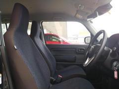 「この車の写真をもっと見たい」「状態が気になる」「この装備はついている？」どんな小さな疑問でもお気軽にお問い合わせください！ 4
