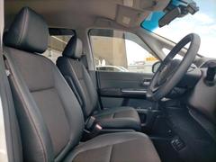 「この車の写真をもっと見たい」「状態が気になる」「この装備はついている？」どんな小さな疑問でもお気軽にお問い合わせください！ 4