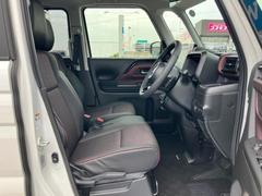 「この車の写真をもっと見たい」「状態が気になる」「この装備はついている？」どんな小さな疑問でもお気軽にお問い合わせください！ 4
