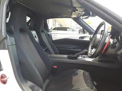 「この車の写真をもっと見たい」「状態が気になる」「この装備はついている？」どんな小さな疑問でもお気軽にお問い合わせください！ 4