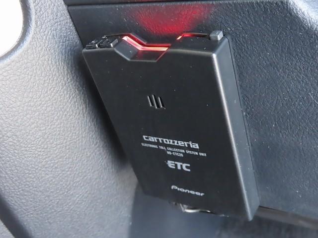 ヴェルファイア ２．５Ｚ　両自動ドア　アルミホイル　地デジ　Ｂカメラ　ダブルエアコン　ＬＥＤライト　横滑り防止装置付き　スマートエントリー　ＥＴＣ　キーレスエントリー　ＡＡＣ　メモリーナビ　点検記録簿　パワーウィンドウ　ＡＢＳ（2枚目）