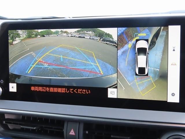 プリウス Ｚ　インテリジェントクリアランスソナー　ＰＷシート　地デジＴＶ　ＡＷ　ＬＥＤヘッドライト　エアコン　バックモニター　ＴＶ　寒冷地仕様車　オートクルーズ　４ＷＤ車　スマートキー　盗難防止装置　記録簿　ＥＴＣ（4枚目）