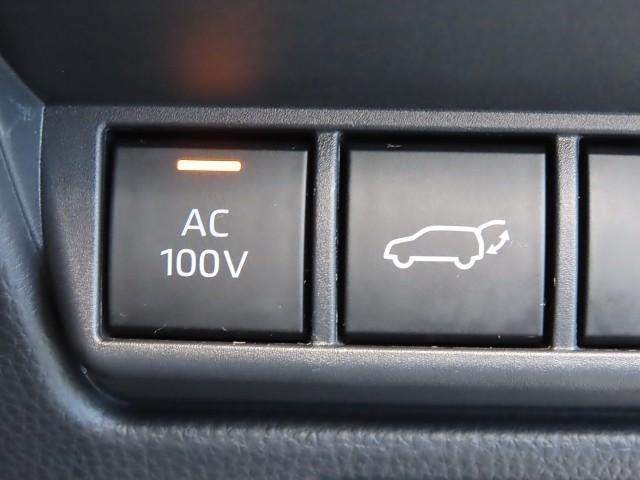 プリウス Ｚ　インテリジェントクリアランスソナー　ＰＷシート　地デジＴＶ　ＡＷ　ＬＥＤヘッドライト　エアコン　バックモニター　ＴＶ　寒冷地仕様車　オートクルーズ　４ＷＤ車　スマートキー　盗難防止装置　記録簿　ＥＴＣ（12枚目）