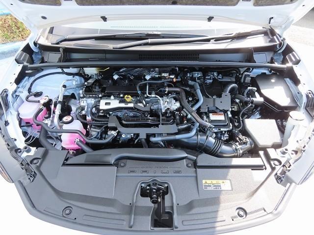 プリウス Ｚ　インテリジェントクリアランスソナー　ＰＷシート　地デジＴＶ　ＡＷ　ＬＥＤヘッドライト　エアコン　バックモニター　ＴＶ　寒冷地仕様車　オートクルーズ　４ＷＤ車　スマートキー　盗難防止装置　記録簿　ＥＴＣ（13枚目）